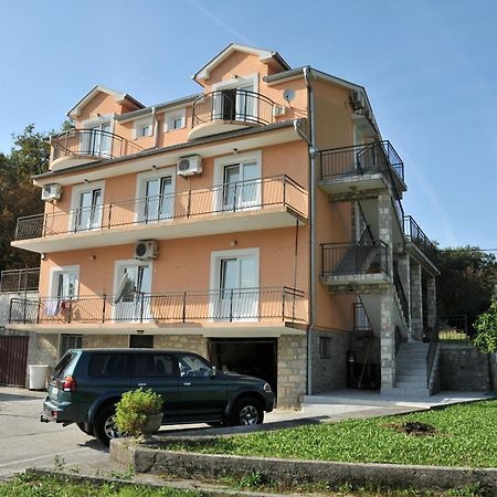 Apartments Pelle Тиват Екстериор снимка