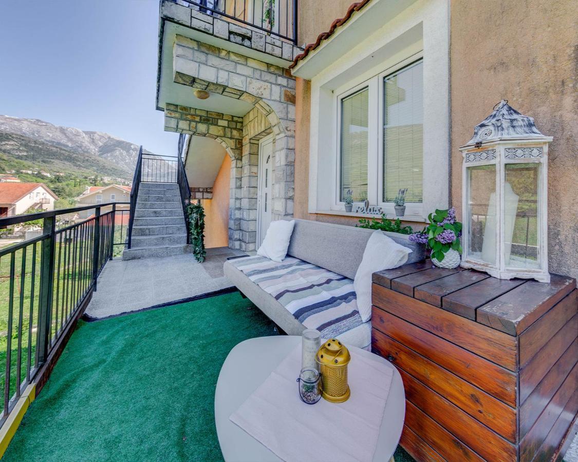 Apartments Pelle Тиват Екстериор снимка