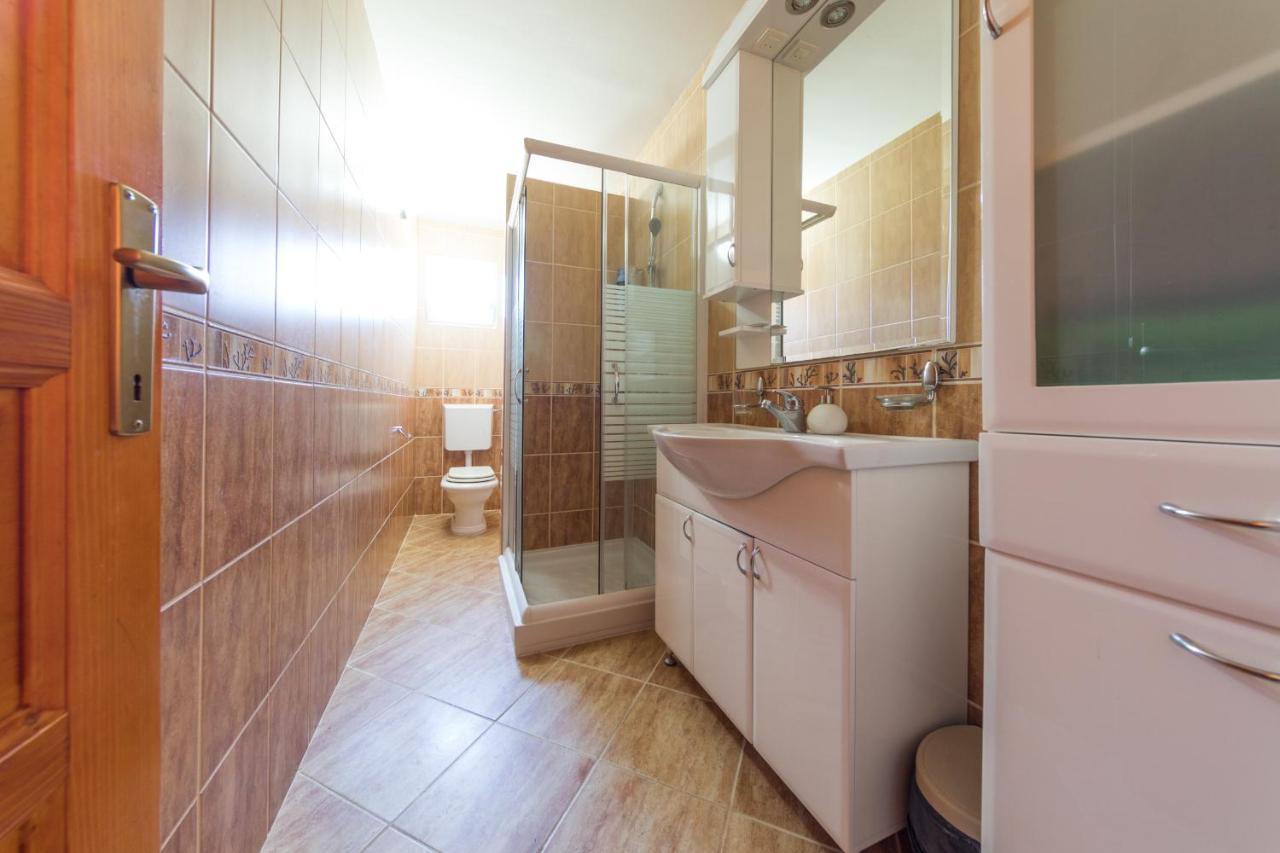 Apartments Pelle Тиват Екстериор снимка